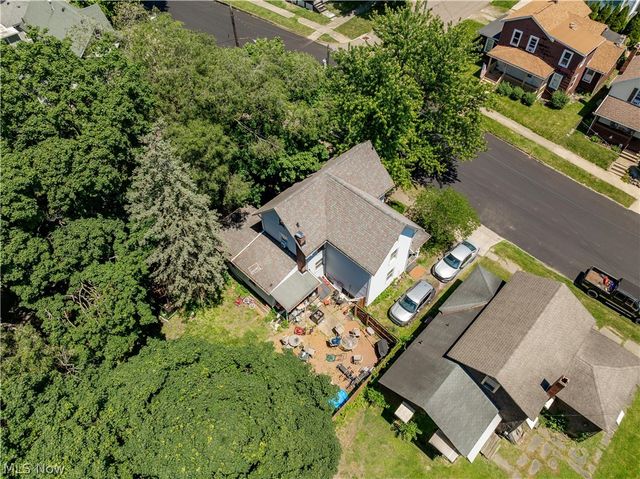323 2nd Street NE, Massillon, OH 44646