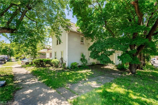 323 2nd Street NE, Massillon, OH 44646