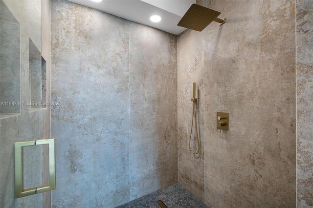 1365 Bay Ter 0, North Bay Village, FL 33141