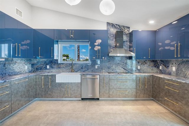 1365 Bay Ter 0, North Bay Village, FL 33141