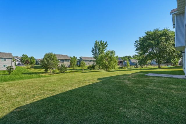965 Aspen Circle, Watertown, MN 55388