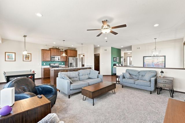 965 Aspen Circle, Watertown, MN 55388