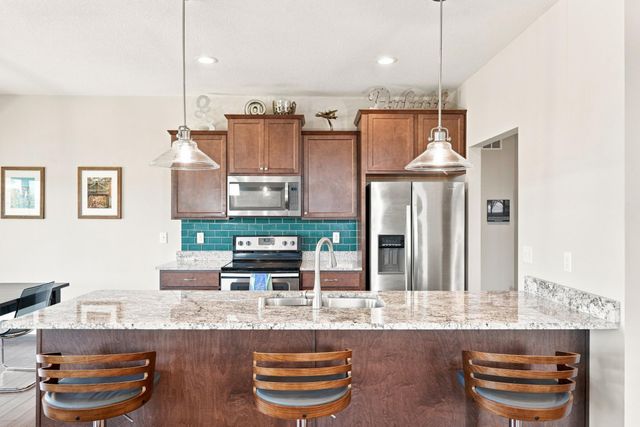 965 Aspen Circle, Watertown, MN 55388