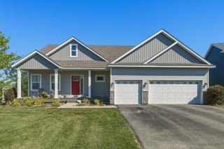 965 Aspen Circle, Watertown, MN 55388