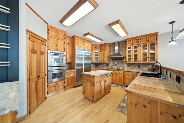 729 Dogwood Lane, Mccloud, CA 96057