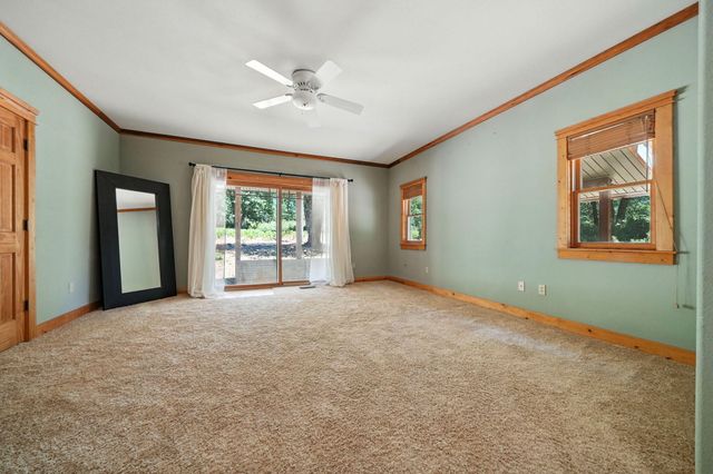 729 Dogwood Lane, Mccloud, CA 96057