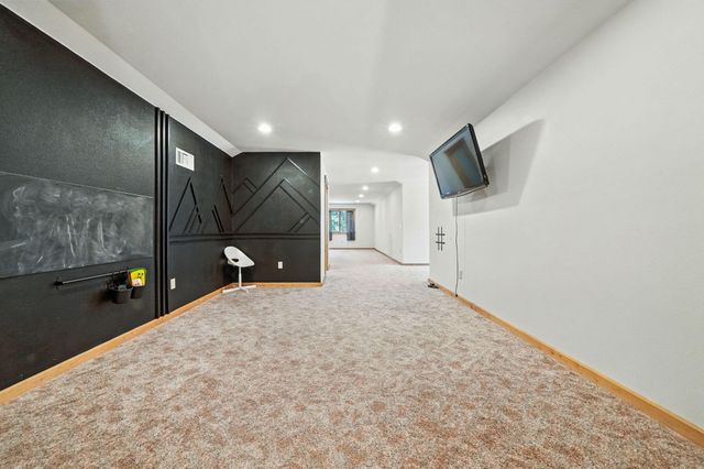 729 Dogwood Lane, Mccloud, CA 96057