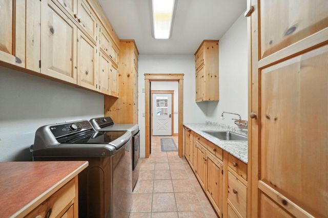 729 Dogwood Lane, Mccloud, CA 96057