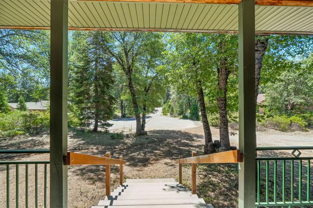 729 Dogwood Lane, Mccloud, CA 96057