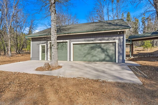 729 Dogwood Lane, Mccloud, CA 96057