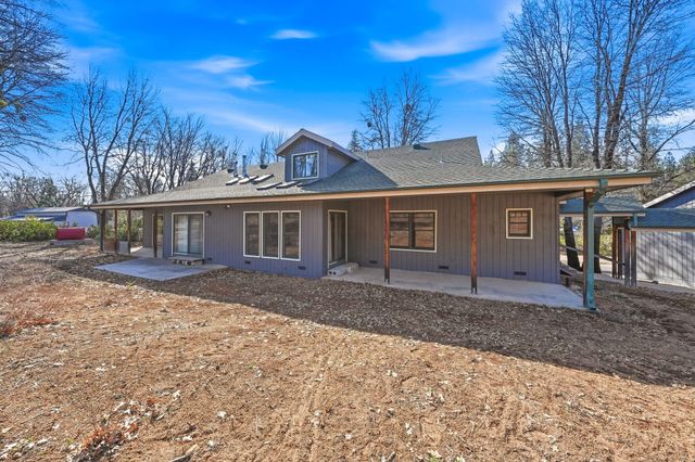 729 Dogwood Lane, Mccloud, CA 96057