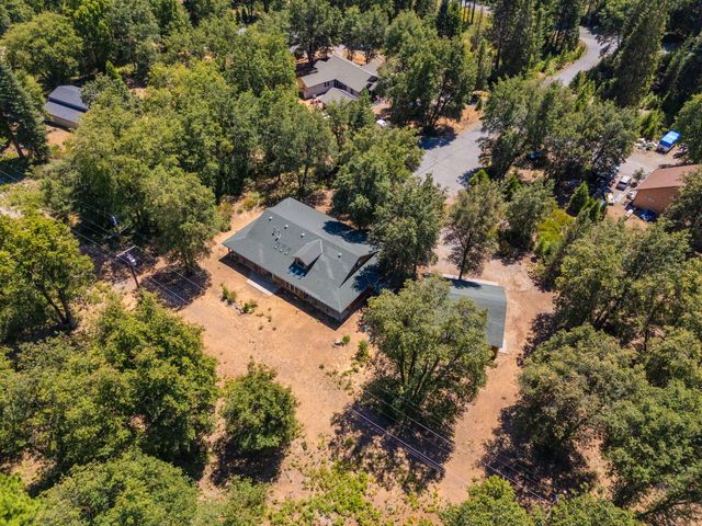 729 Dogwood Lane, Mccloud, CA 96057