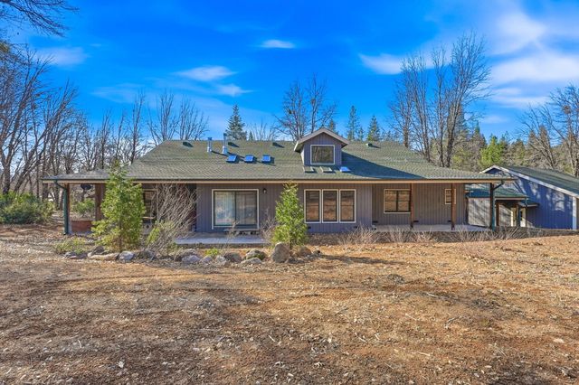 729 Dogwood Lane, Mccloud, CA 96057