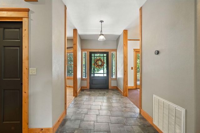 729 Dogwood Lane, Mccloud, CA 96057