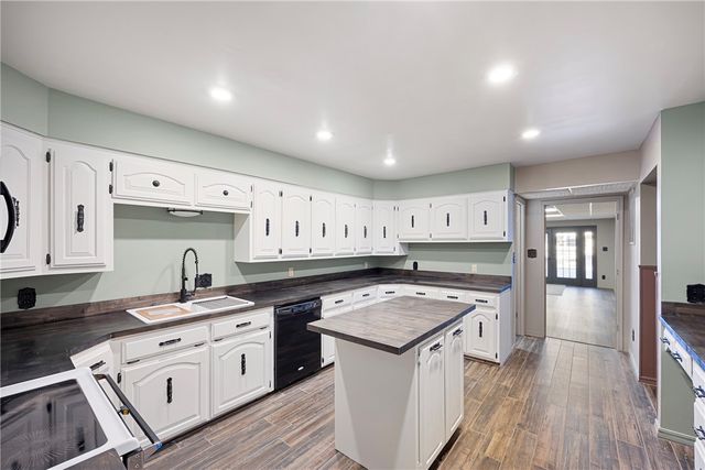 918 S Inglewood Avenue, Russellville, AR 72801