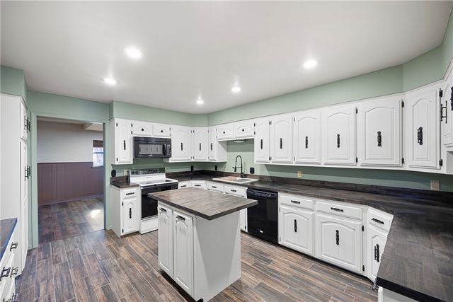 918 S Inglewood Avenue, Russellville, AR 72801