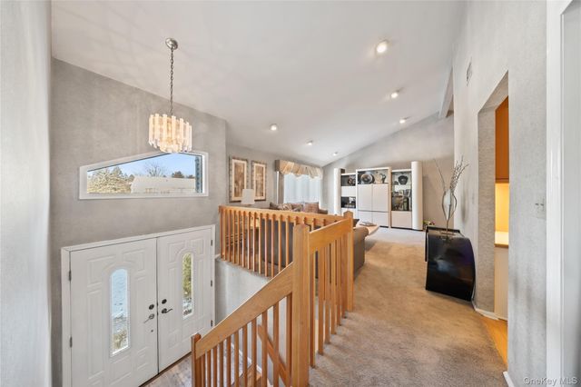 20 Mountainview Avenue, Airmont, NY 10901