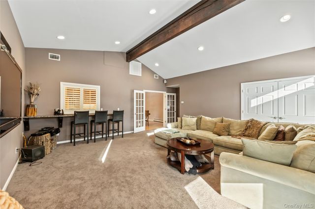 20 Mountainview Avenue, Airmont, NY 10901