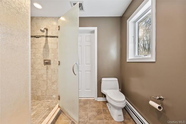 20 Mountainview Avenue, Airmont, NY 10901