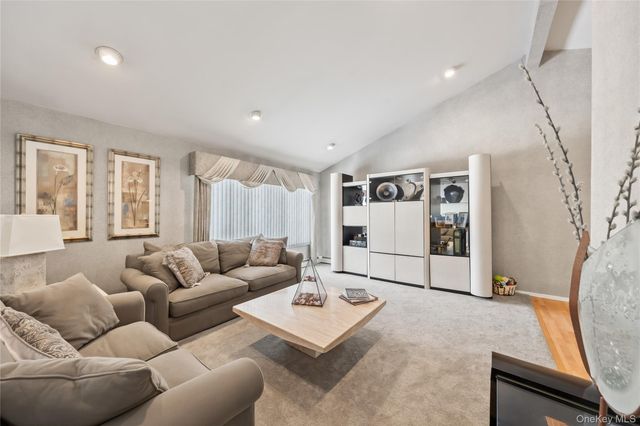 20 Mountainview Avenue, Airmont, NY 10901