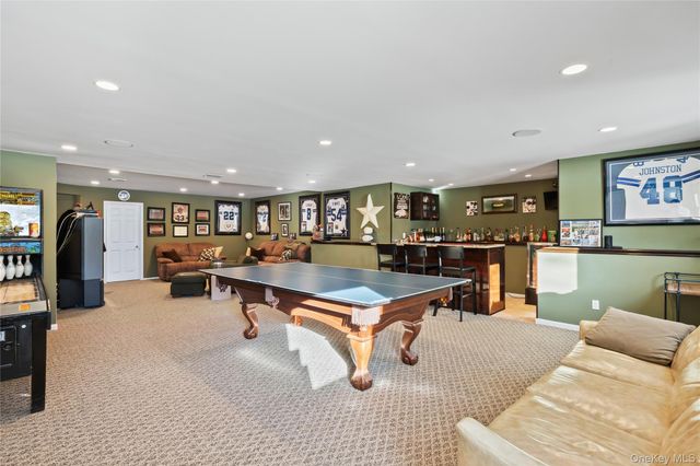 20 Mountainview Avenue, Airmont, NY 10901