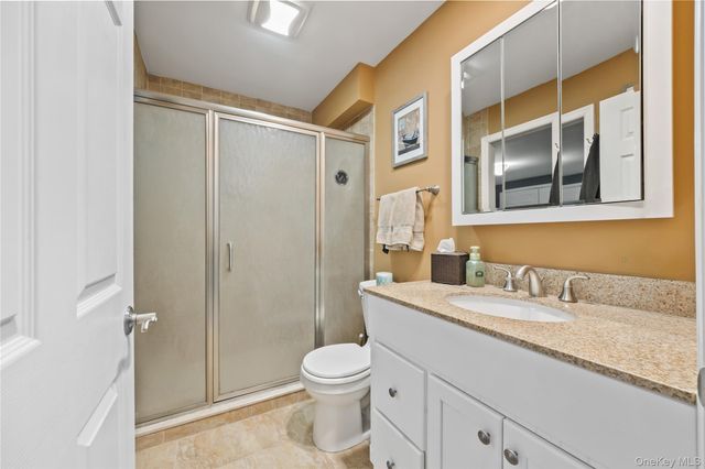 20 Mountainview Avenue, Airmont, NY 10901