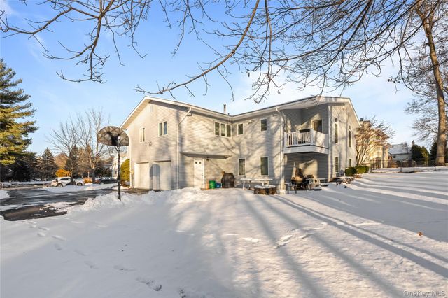 20 Mountainview Avenue, Airmont, NY 10901