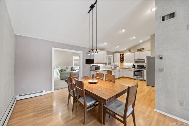 20 Mountainview Avenue, Airmont, NY 10901