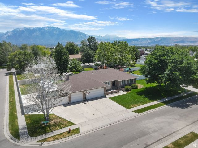 10469 S 2330 W, South Jordan, UT 84095