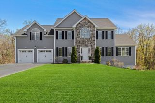 223 Gulf St, Shrewsbury, MA 01545