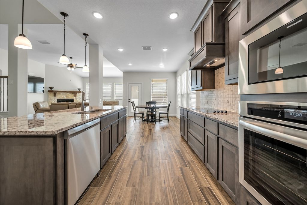 6517 Harwich Drive, Mesquite, TX 75181