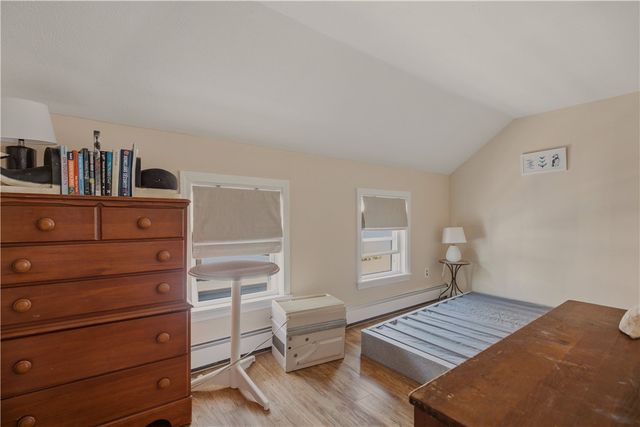 6 Murphy Avenue, Bristol, RI 02809