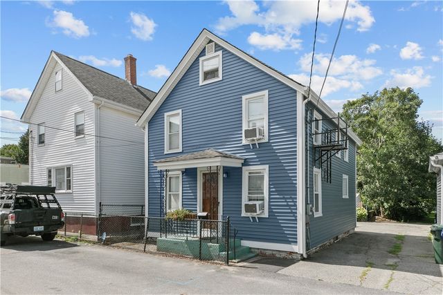 6 Murphy Avenue, Bristol, RI 02809