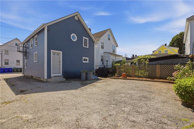 6 Murphy Avenue, Bristol, RI 02809