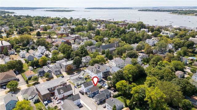 6 Murphy Avenue, Bristol, RI 02809