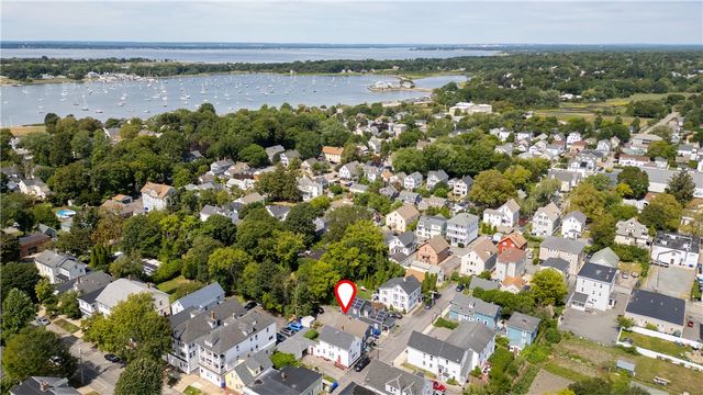 6 Murphy Avenue, Bristol, RI 02809