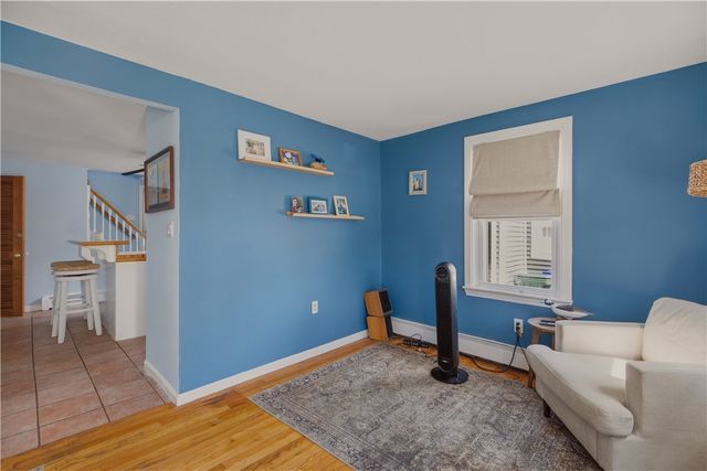 6 Murphy Avenue, Bristol, RI 02809