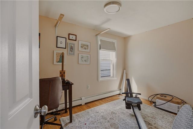 6 Murphy Avenue, Bristol, RI 02809