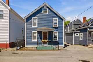 6 Murphy Avenue, Bristol, RI 02809