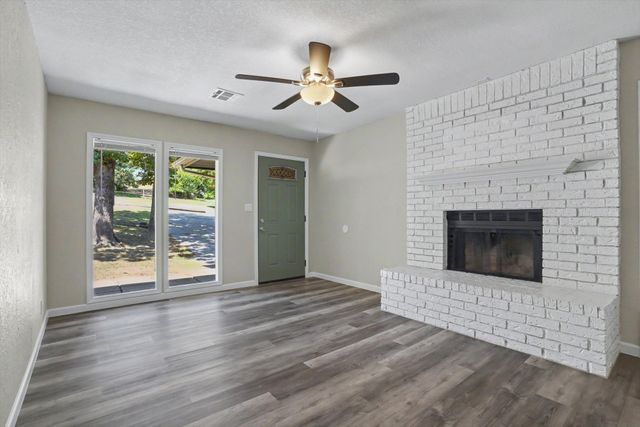 2107 Timber Hill Drive, Sapulpa, OK 74066