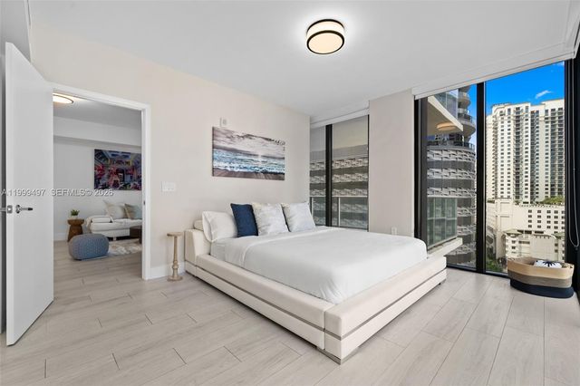 1010 Brickell Ave 1411, Miami, FL 33131