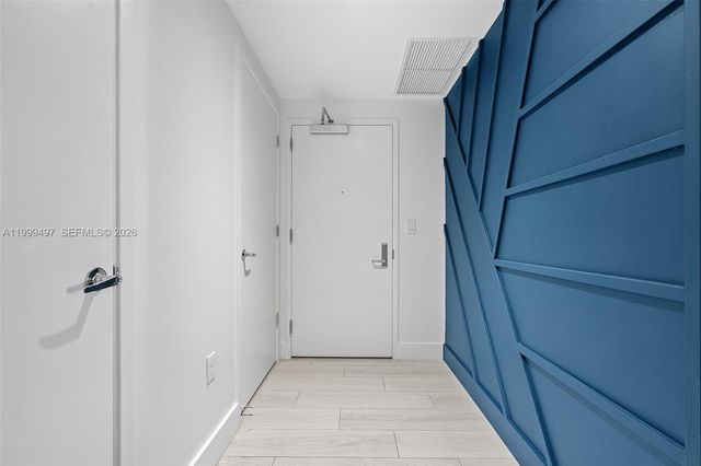 1010 Brickell Ave 1411, Miami, FL 33131