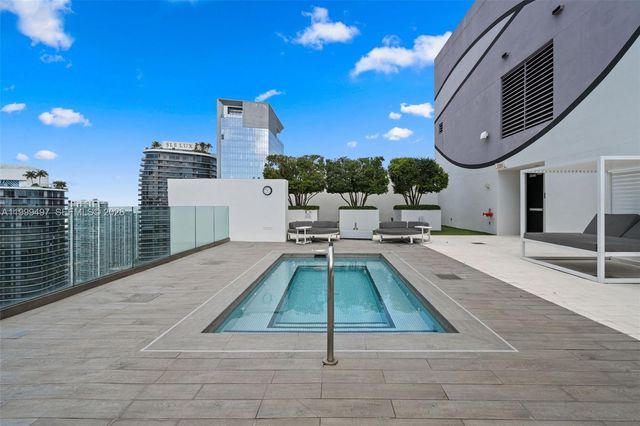 1010 Brickell Ave 1411, Miami, FL 33131