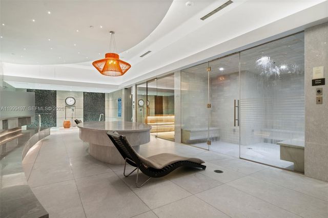 1010 Brickell Ave 1411, Miami, FL 33131