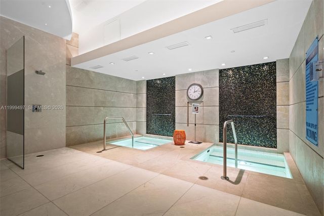 1010 Brickell Ave 1411, Miami, FL 33131