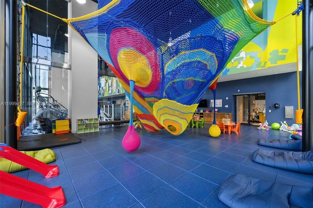 1010 Brickell Ave 1411, Miami, FL 33131