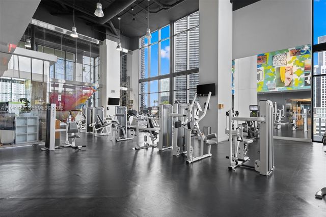 1010 Brickell Ave 1411, Miami, FL 33131