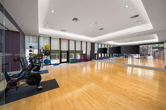 1010 Brickell Ave 1411, Miami, FL 33131