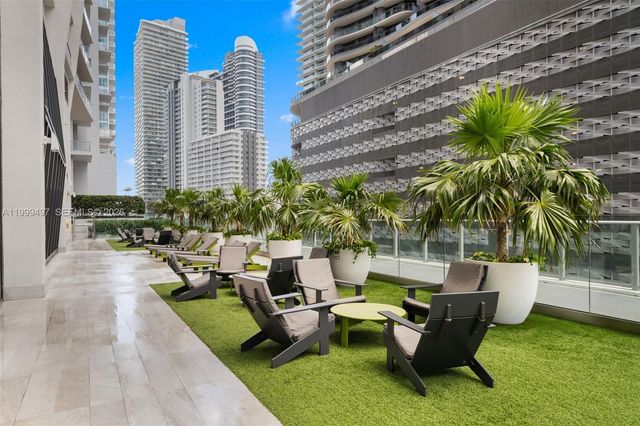 1010 Brickell Ave 1411, Miami, FL 33131