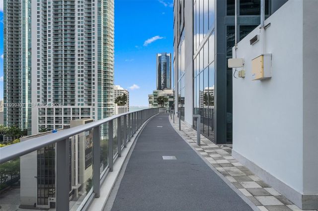 1010 Brickell Ave 1411, Miami, FL 33131